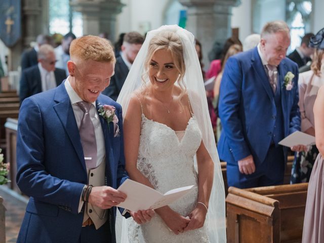 Ritchie and Emily&apos;s Wedding in Chipping Norton, Oxfordshire 38