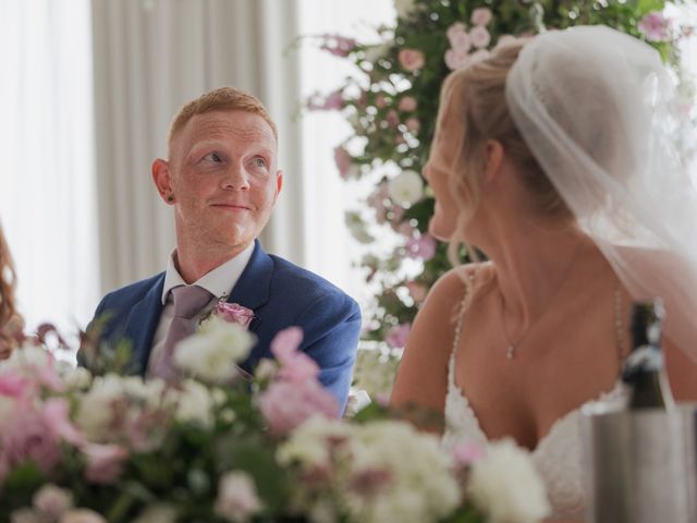 Ritchie and Emily&apos;s Wedding in Chipping Norton, Oxfordshire 77