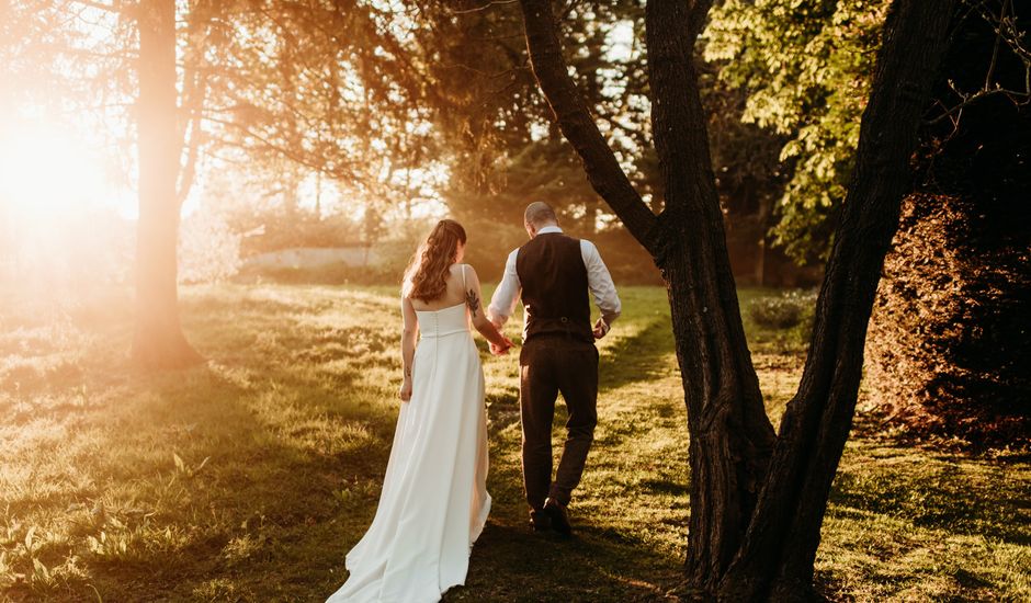 Tom and Hannah's Wedding in Towcester, Northamptonshire