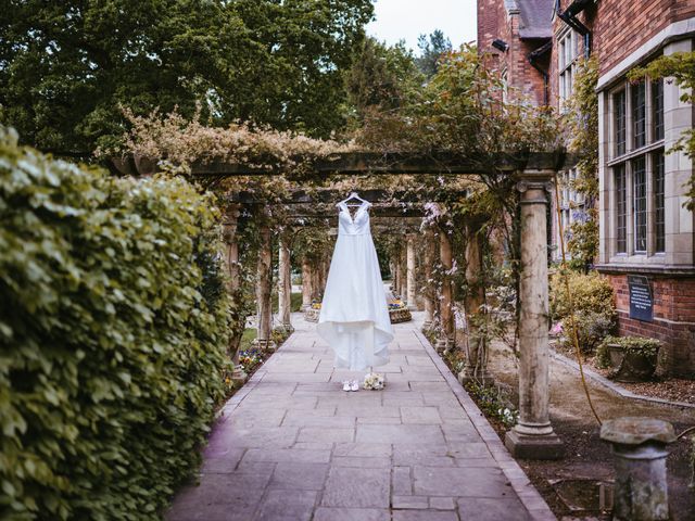 Ashley and Samantha&apos;s Wedding in Sutton Coldfield, West Midlands 3