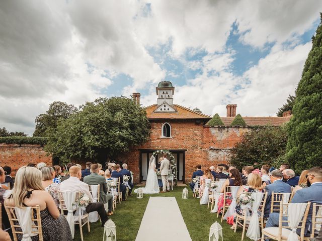 Rory and Connie&apos;s Wedding in Woodbridge, Suffolk 28