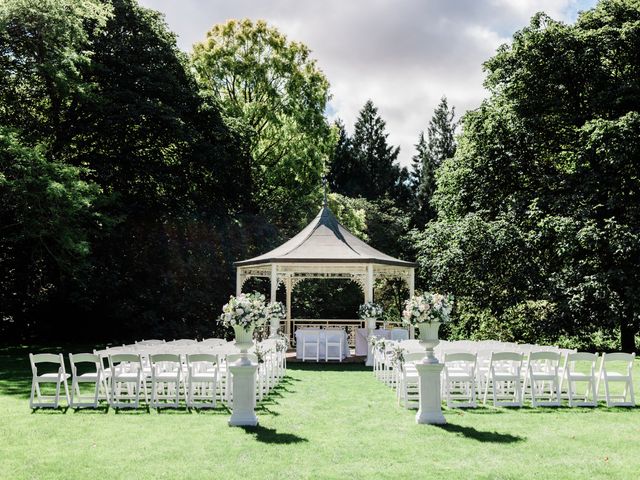 Stephen and Stephanie&apos;s Wedding in Winchester, Hampshire 4