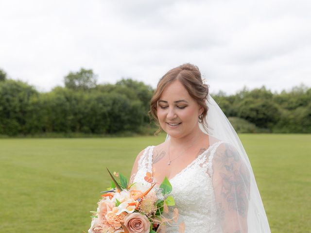 Daniel and Hannah&apos;s Wedding in Hinckley, Leicestershire 7