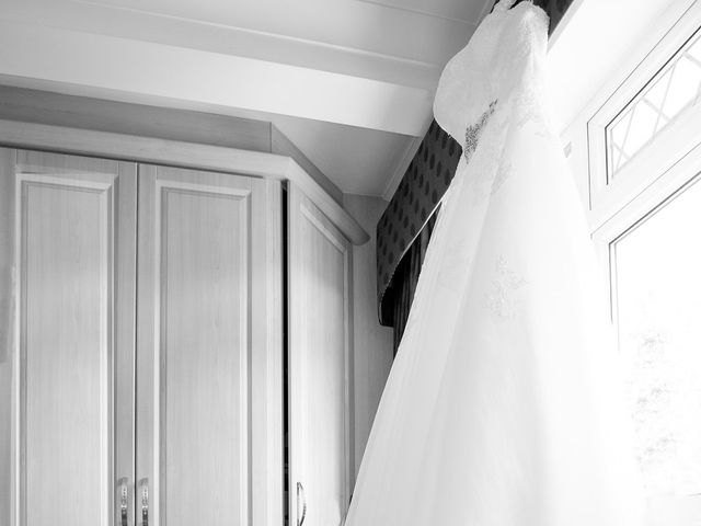 Robert and Alicia's Wedding in Old Windsor, Berkshire 5
