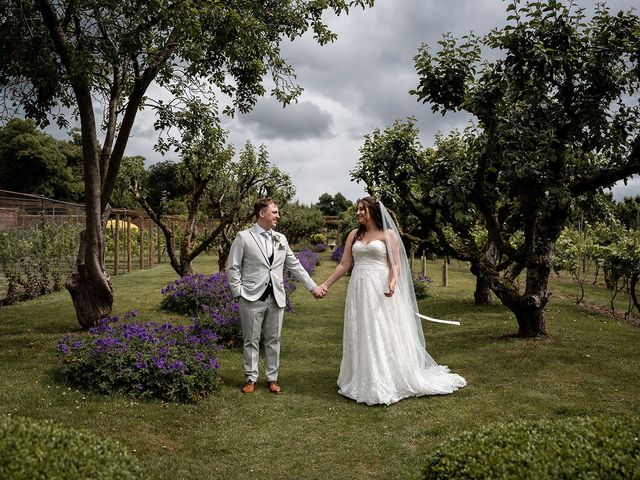 Charlie and Lauren's Wedding in Twyford, Berkshire 2