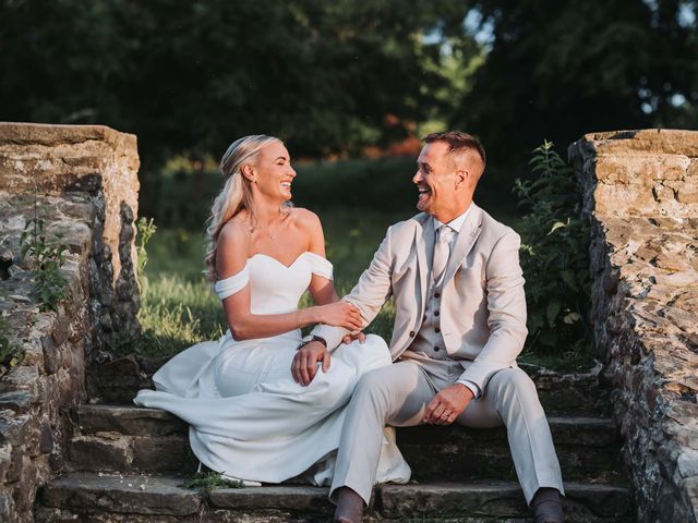 Andy and Naomi's Wedding in Whitworth Hall, Durham 114