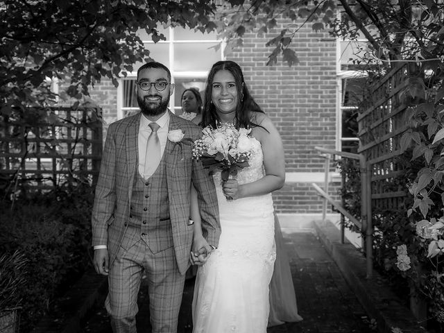 Libby and Kunal&apos;s Wedding in Swindon, Wiltshire 6