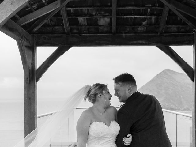 Andrew and Daisy's Wedding in Ilfracombe, Devon 2