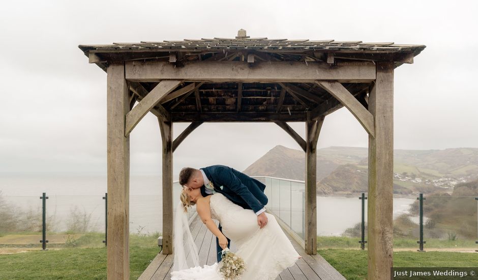 Andrew and Daisy's Wedding in Ilfracombe, Devon