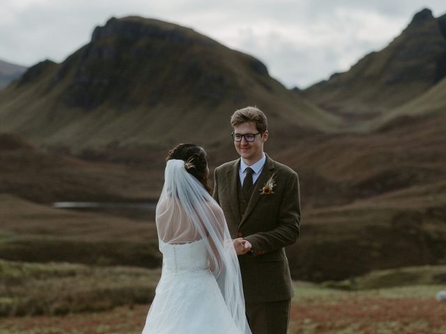 Tom and Jean&apos;s Wedding in Portree, Isle of Skye 45