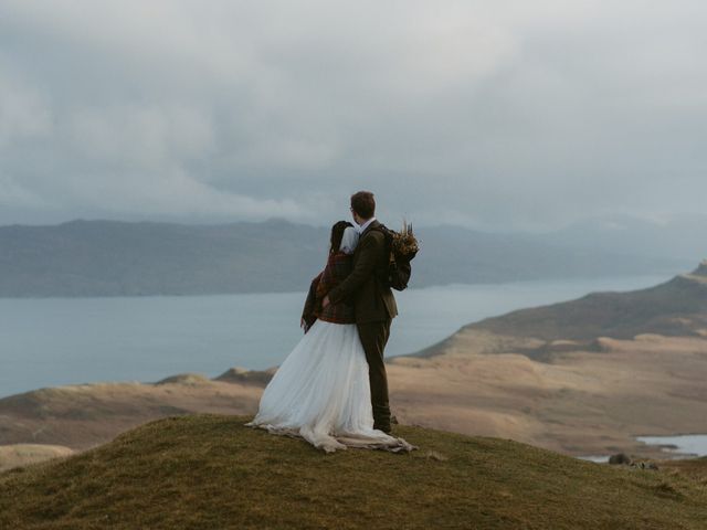 Tom and Jean&apos;s Wedding in Portree, Isle of Skye 80