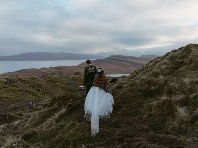 Tom and Jean&apos;s Wedding in Portree, Isle of Skye 84
