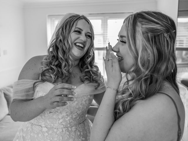 Samuel and Yasmin's Wedding in Houghton Regis, Bedfordshire 11