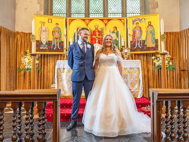 Samuel and Yasmin's Wedding in Houghton Regis, Bedfordshire 16