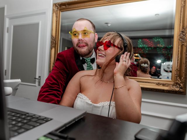 Andrew and Ffion's Wedding in Old Amersham, Buckinghamshire 52