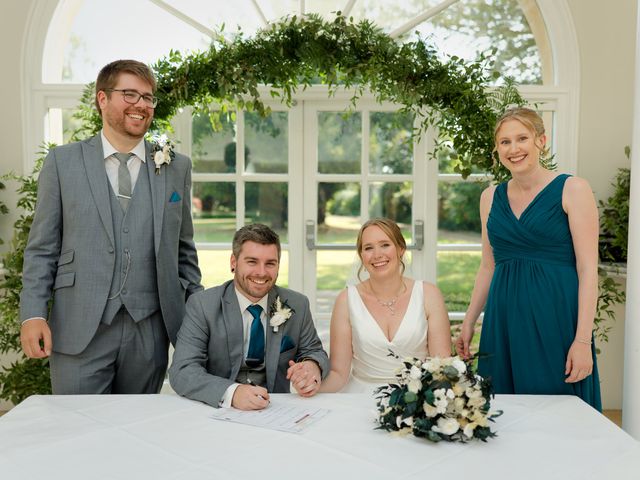 Daniel and Hannah&apos;s Wedding in Melton Mowbray, Leicestershire 10