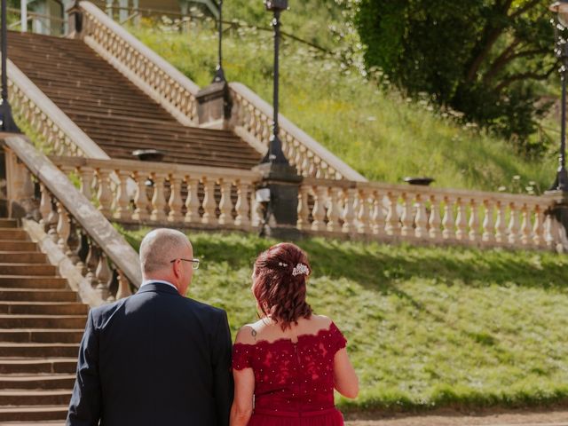 Tim and Janna&apos;s Wedding in Scarborough, North Yorkshire 15