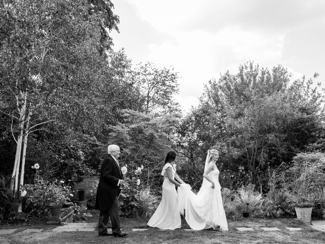Matt and Emily&apos;s Wedding in Beaconsfield, Buckinghamshire 23