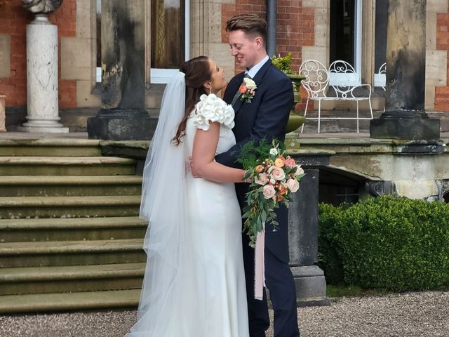 Tom and Lizzie&apos;s Wedding in Cheshire, Cheshire 2