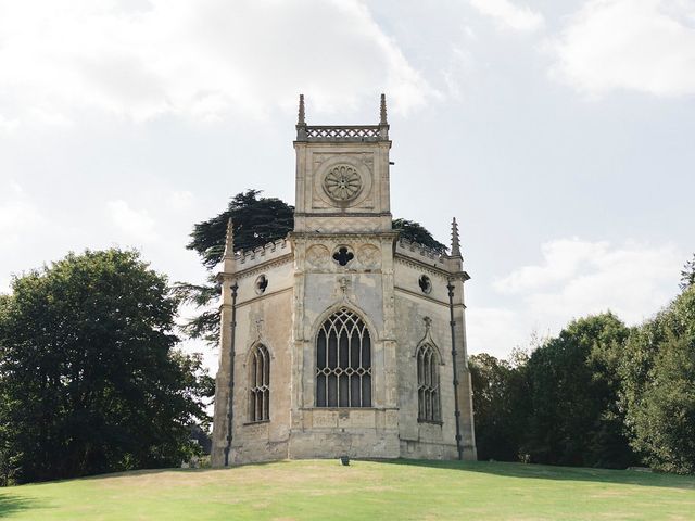 Geoff and Molly&apos;s Wedding in Princes Risborough , Buckinghamshire 19