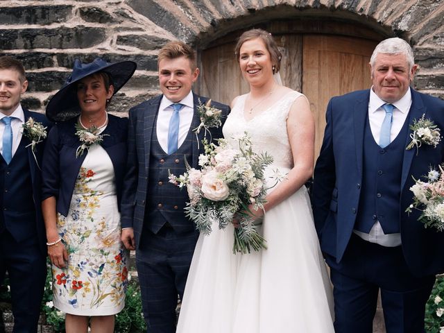 Tom and Hannah&apos;s Wedding in Lake District , Cumbria 34