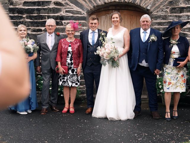 Tom and Hannah&apos;s Wedding in Lake District , Cumbria 35