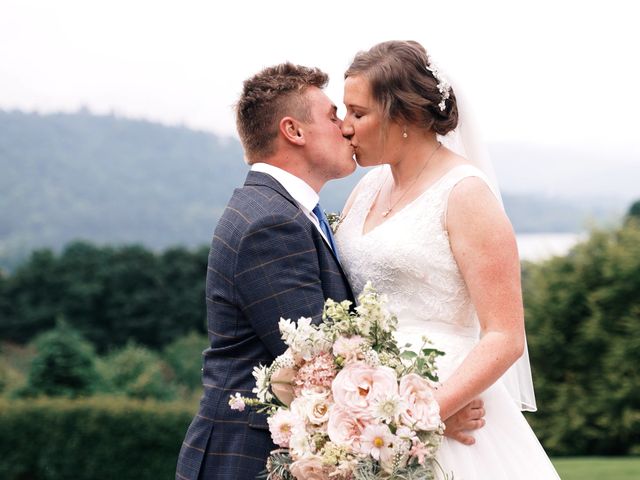 Tom and Hannah&apos;s Wedding in Lake District , Cumbria 48