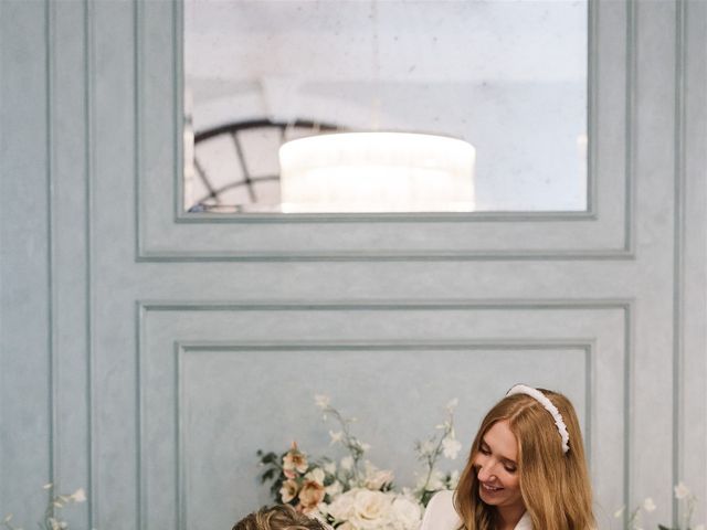 Sam and Holly's Wedding in Kensington &amp; Chelsea, West London 15