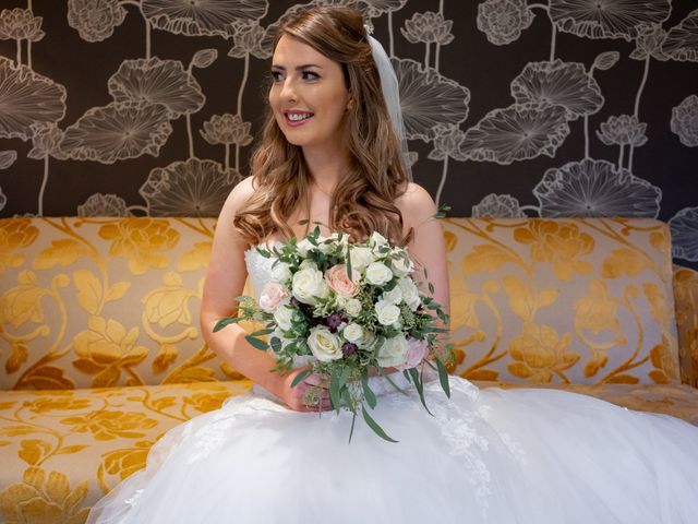 Joe and Sarah&apos;s Wedding in Herts, Hertfordshire 14