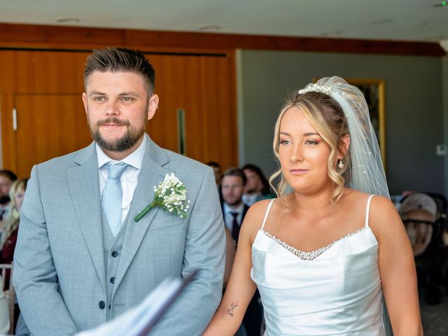 Ben and Sophie's Wedding in Hintlesham, Suffolk 9
