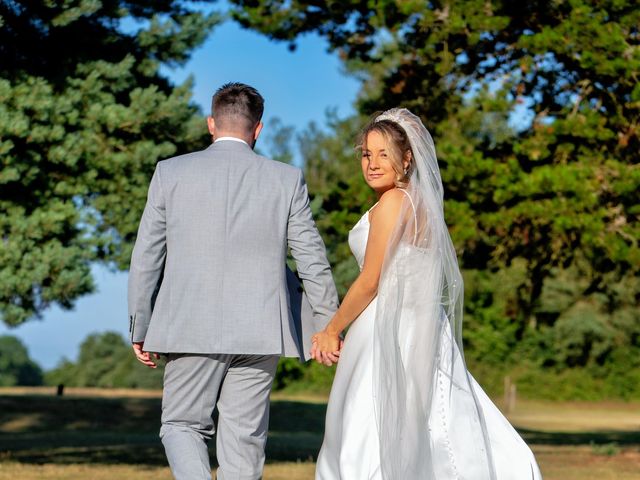 Ben and Sophie's Wedding in Hintlesham, Suffolk 12