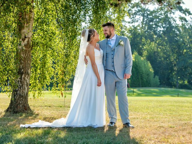 Ben and Sophie's Wedding in Hintlesham, Suffolk 15