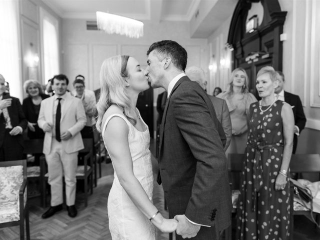 Edward and Lauren's Wedding in Chelsea, South West London 6
