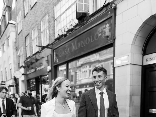 Edward and Lauren's Wedding in Chelsea, South West London 17