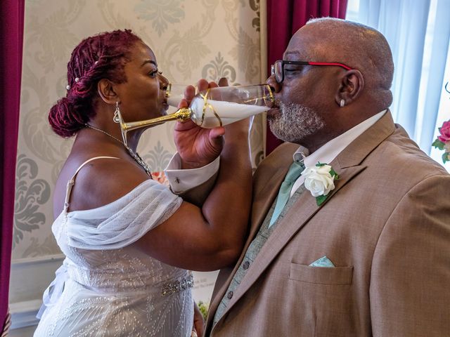 Don and Aisha&apos;s Wedding in Leicester, Leicestershire 19