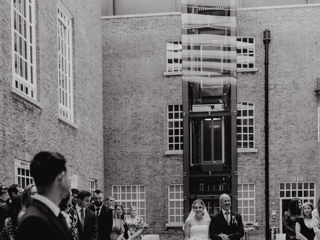 Charlie and Francesca&apos;s Wedding in Hackney, East London 28