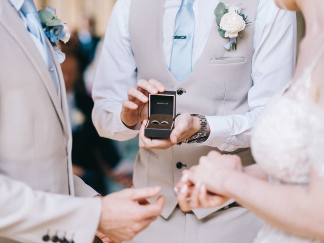 Joe and Lizzie&apos;s Wedding in Bridgenorth, Shropshire 27