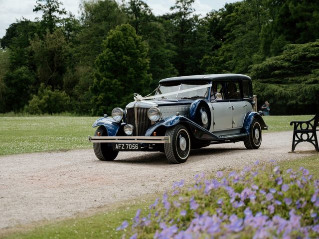 Jamie and Jemma&apos;s Wedding in Newstead Abbey, Nottinghamshire 9