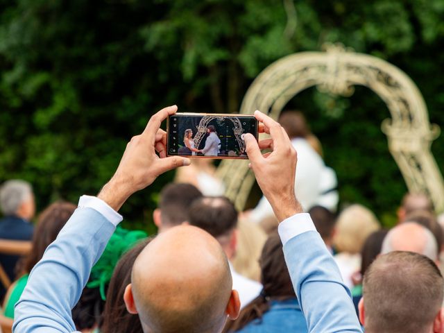 Alice and Marcus&apos;s Wedding in Herts, Hertfordshire 7