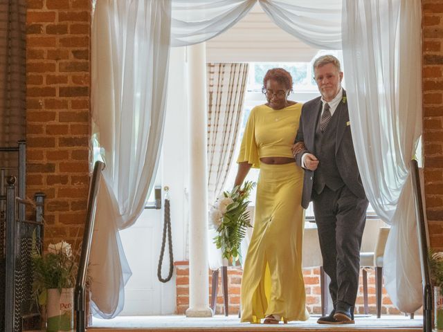 Simon and Lynn's Wedding in Enfield, Middlesex 2