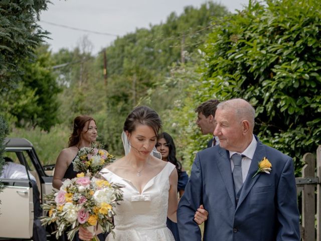 Andrew and Roberta&apos;s Wedding in Wokingham, Berkshire 25