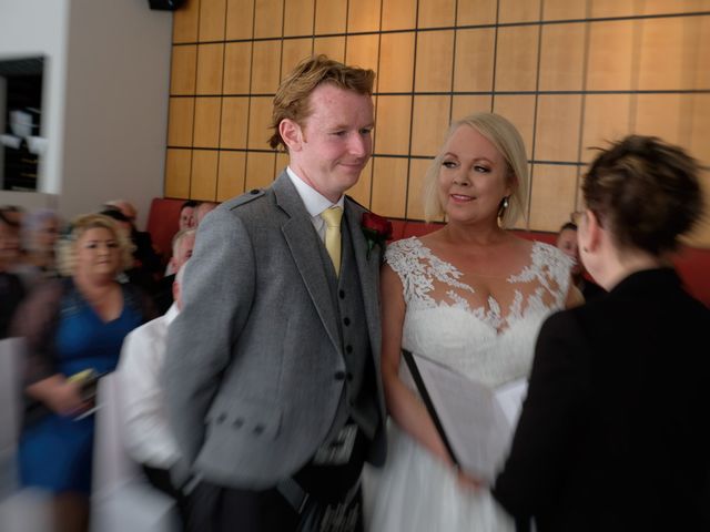 Stephen and Donna&apos;s Wedding in Edinburgh, Lothian &amp; Borders 41