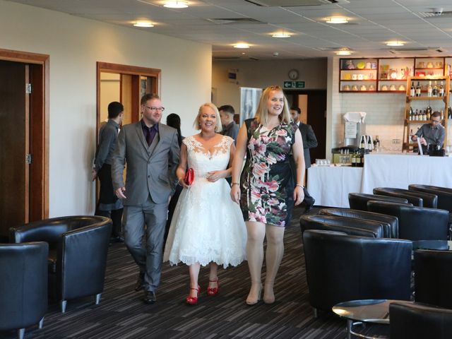 Stephen and Donna&apos;s Wedding in Edinburgh, Lothian &amp; Borders 118