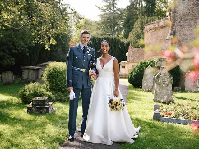 Jamie and Hannah's Wedding in Witney, Oxfordshire 30