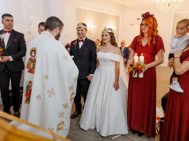 Doru and Delia&apos;s Wedding in Mansfield, Nottinghamshire 23