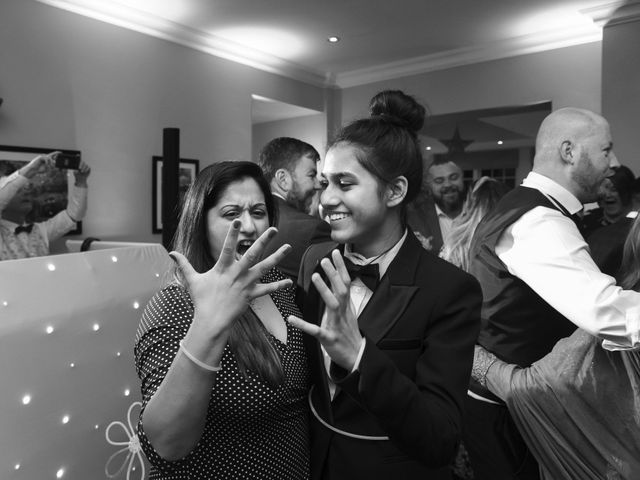 Suneet and Laura&apos;s Wedding in Hope Valley, Derbyshire 13
