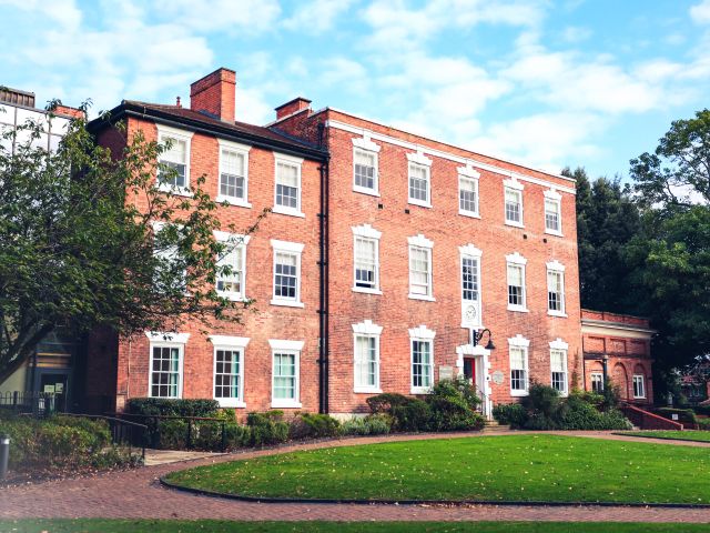 Leanne and Martin's Wedding in Nottingham, Nottinghamshire 4