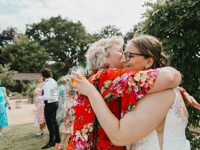 Ellie and Callum&apos;s Wedding in Silchester, Hampshire 49