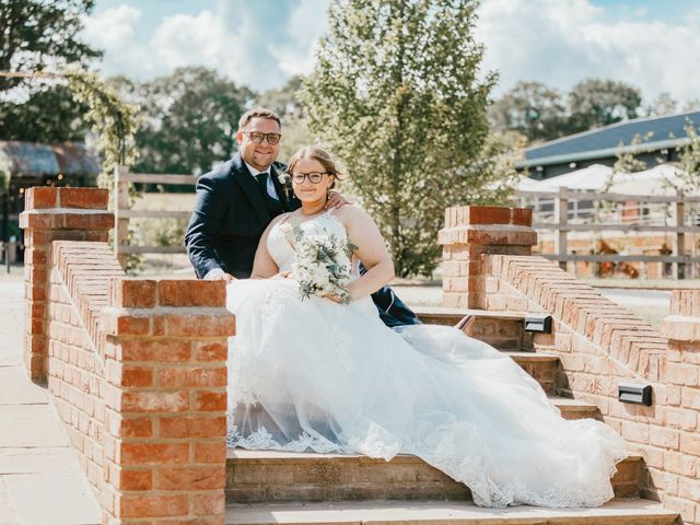 Ellie and Callum&apos;s Wedding in Silchester, Hampshire 1