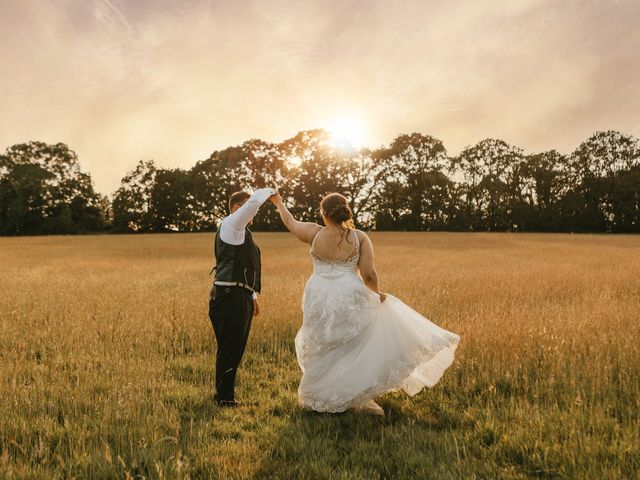 Ellie and Callum&apos;s Wedding in Silchester, Hampshire 73